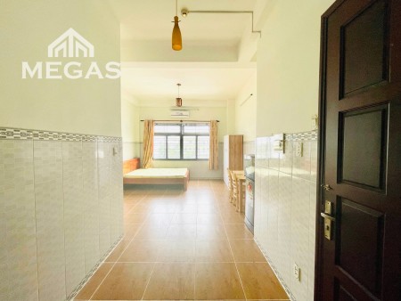 Căn Hộ Full nội thất Cửa sổ lớn 30m2 tại Tân Hương chỉ 4.900.000