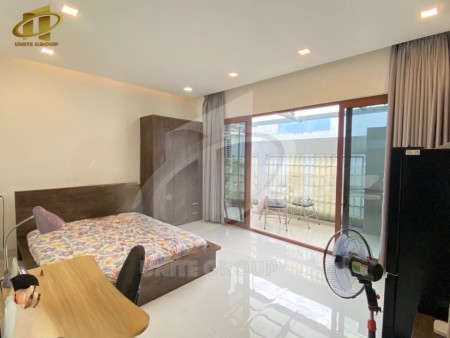 Studio bancon lớn full nội thất ngay trung tâm Quận 7