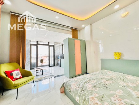 Căn Hộ Dịch Vụ đầy đủ nội thất có bancol khu vực Lê Văn Quới