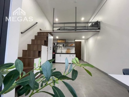 Căn Hộ dịch vụ có gác mới tinh, sáng trọng gần BiG C Trường Chính.