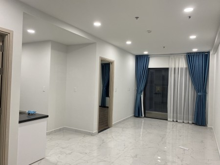 charm city cho thuê căn hộ 2pn 2wc nhà trống sẵn rèm view hồ bơi