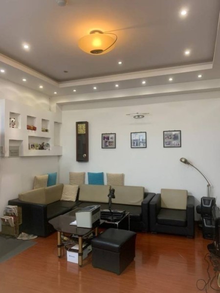 Cho thuê căn hộ chung cư Âu Cơ Tower Q.TP, DT:74m,2PN,2WC. Giá thuê: 9 triệu/tháng
