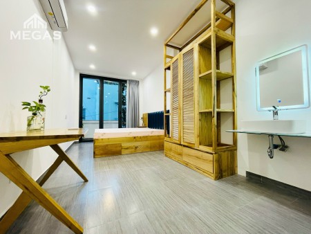 Căn Hộ studio ban công Quận 1 Gần chợ Tân Định hướng CV Lê Văn Tám