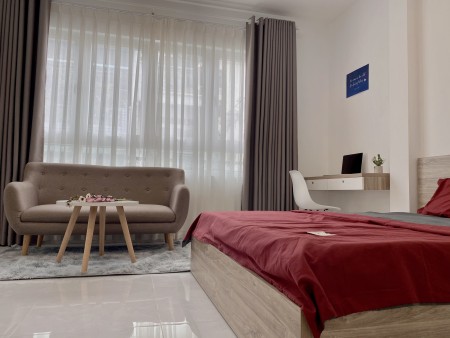 Cho thuê căn hộ quận 3 có cửa sổ thoáng mát ngay công trường dân chủ