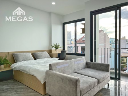 Căn Hộ Ban Công - Thoáng - Đẹp - Mới 100% - Máy Giặc Riêng - Gần Cầu Kiệu Quận 3