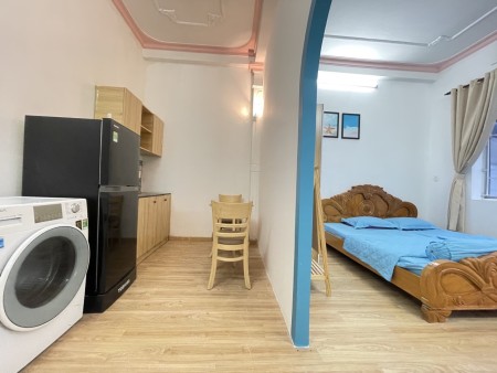 Căn hộ 1PN balcon view Landmark, có máy giặt riêng gần cầu Thủ Thiêm QBT