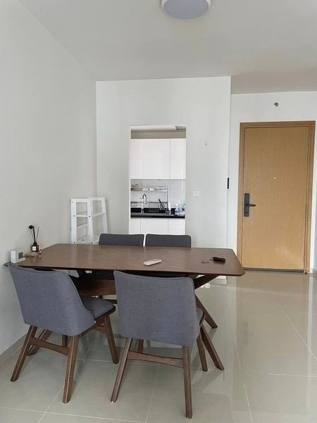 Vista Verde cho thuê căn hộ 2PN, 89m2 giá siêu hấp dẫn