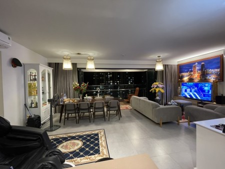 FELIZ EN VISTA ! Duy nhất căn 4PN full nội thất cực đẹp như Penthouse