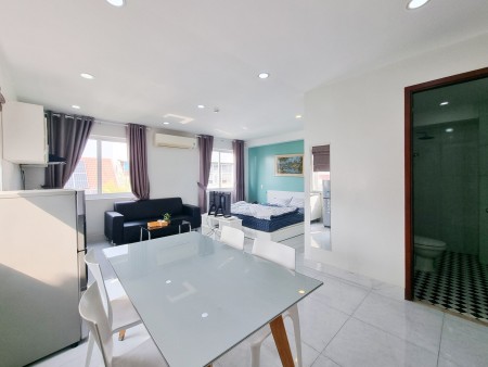 Căn Hộ Full nội thất free phí dịch vụ gần Sky Garden quận 7 giảm giá ngay