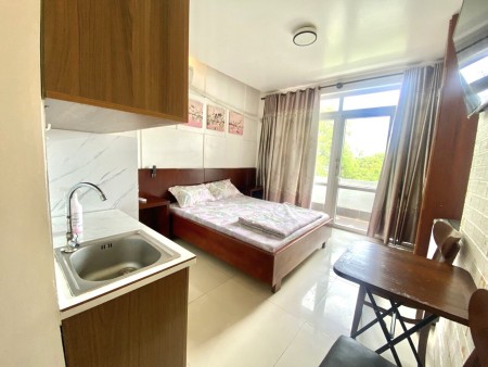 Studio có ban công full nội thất gần TDTU, RMIT quận 7