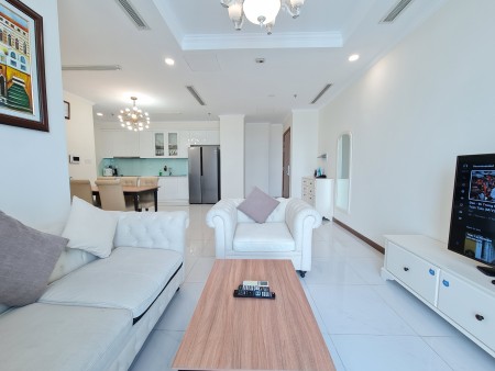 Cho thuê căn hộ 2PN Landmark Vinhomes Central Park. LH 0777.267.000
