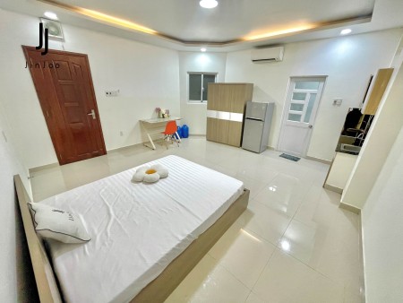Studio full nội thất ngay cầu nguyễn văn cừ thuận tiện di chuyển qua Quận 1,5,7 chỉ 5p xe máy