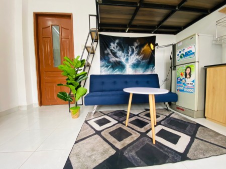 Duplex ban công Gần công viên Lê Thị Riêng