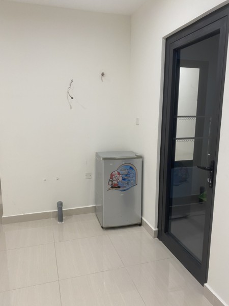 Cho thuê căn hộ 1PN có rèm, tủ lạnh Vinhomes Quận 9 giá 4,5 triệu