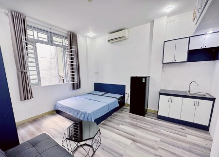Studio full nội thất cửa sổ lớn Quận 4 di chuyển qua Quận 1,7,5,8 chỉ 5p xe máy