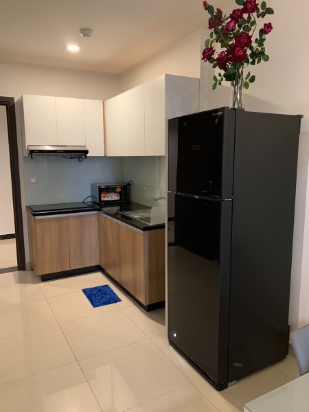 Cho Thuê 2PN, 69m, Giá rẻ 16,5triệu/tháng Bao Phí, view Hồ Bơi, Rẻ nhất khu vực Dự Án Golden Mansion