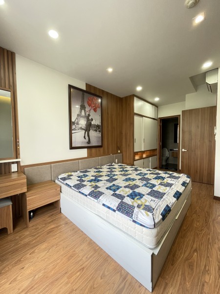 Cho thuê căn hộ tầng cao Saigon South Residence đầy đủ nội thất.