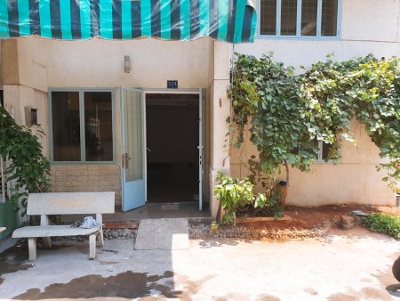 Cho thuê Căn hộ 2PN CC 675 Nguyễn Kiệm, Tầng trệt vừa ở và KD giá 10tr