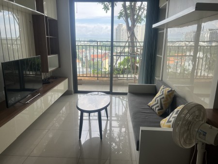 Căn 1 phòng ngủ_55M2, tại THE SUN AVENUE Nội thất đầy đủ, view SÔNG hướng Gió, giá 13.5 triệu