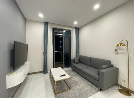 Căn 1 phòng ngủ_55m2, tại SUNWAH PEARL, Nội thất Cao cấp, View hồ bơi, giá 23 triệu