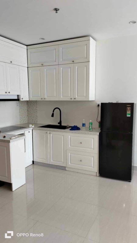 Cho thuê căn hộ đồ nội thất đẹp mới set up