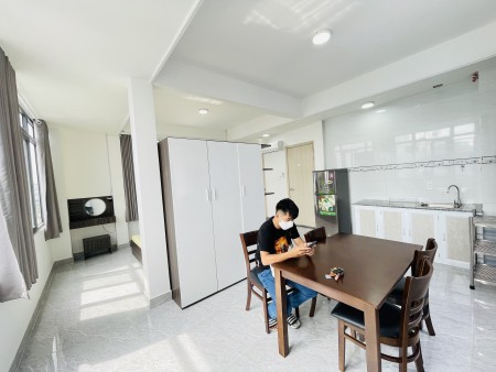 Căn hộ Siêu Rộng, Cuối Tháng Check in, 45m² Ngay chợ Nguyễn Đình Chiểu. An Ninh Cao.