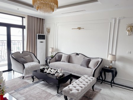 Mới! Chính chủ cần cho thuê gấp căn hộ 2pn ở Royal City DT 112m2 giá 17 triệu Lh Mạnh 0796 283 688