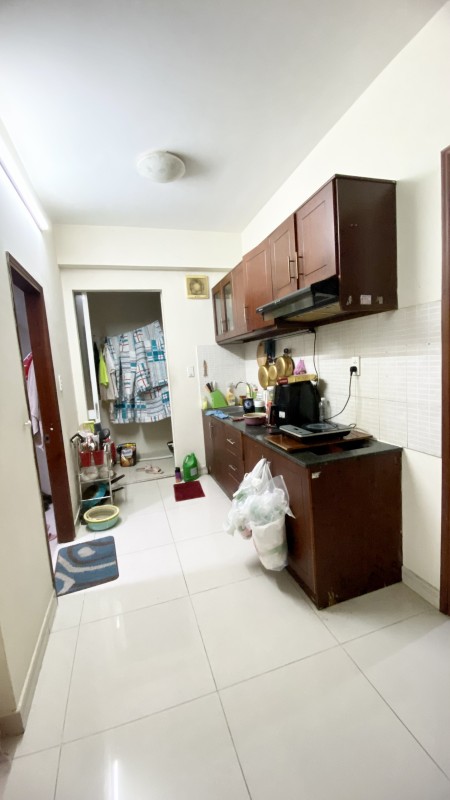 Cho thuê căn hộ Phú Thạnh 2pn, 1wc, giá 7tr, nhà trống