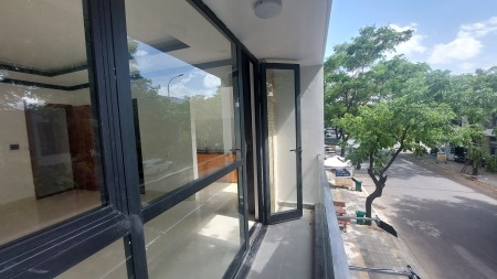 Cho thuê căn hộ 35M2 FPT CITY ĐÀ NẴNG GIÁ 3,2 TRIỆU ( MỚI)