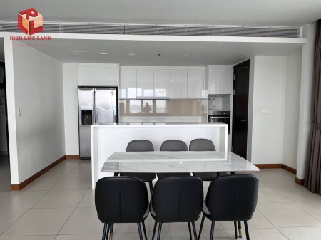 Đảo Kim Cương/căn hộ view sông với 3 phòng ngủ+ 1 phòng làm việc lớn giá chỉ 2800 USD/th có bao phí