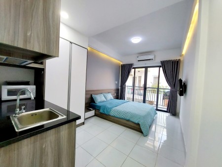 Căn hộ ban công full nội thất giá rẻ Q3, 30m2, ,