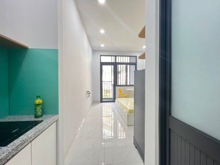 CHDV full nội thất có cửa sổ, ban công thoáng mát, Gần Co.opmart Nhiêu Lộc, toà nhà Viettel