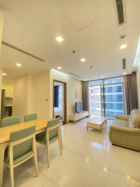 CHO THUÊ  2PN VINHOMES CENTRAL PARK - Quận Bình  Thạnh Nội Thất Đẹp Gía Chỉ 18,5 tr