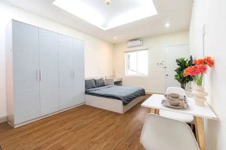 Căn hộ cửa sổ full nội thất - Gần chợ Tân Định