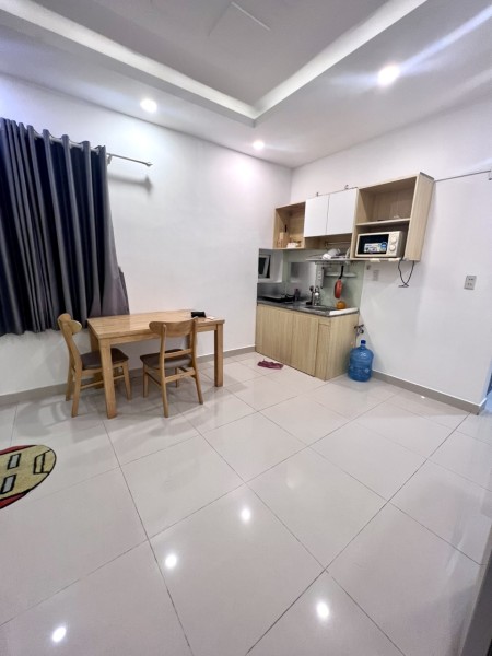 Duy nhất 1 căn: 1 phòng ngủ ban công, full nội thất tại Thảo Điền, giá rẻ chưa từng thấy