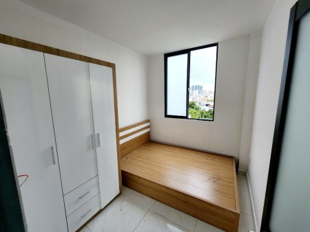 Căn Hộ 2PhòngNgủ 1Bếp + PhòngKhách Full Nội Thất ngay Đ Bùi Đình Túy TrungTâm của các Trường Đại Học