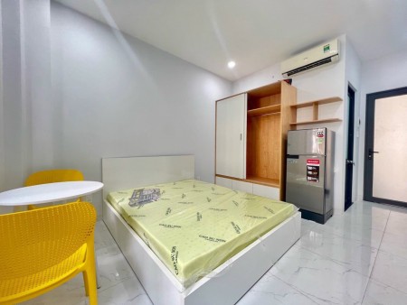 Cho thuê căn hộ full nội thật đầy đủ tiện nghi gần chợ Chí Hoà , quận 3