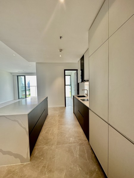 Cho thuê 3PN Metropole 129m2 căn góc view thoáng siêu đẹp chỉ 48 triệu/th