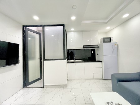 Cho thuê Căn Hộ 2PN 2WC Cao Cấp Giá Tốt Gần Công Trường Dân Chủ Quận 3, 60m2, 2 phòng ngủ, 2 toilet