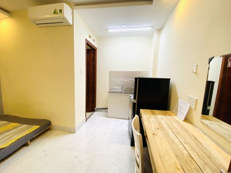 Căn hộ Studio sau lưng ĐH Hoa Sen ngã sáu Phù Đổng cv 23/9 Bùi Viện