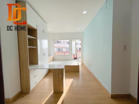 Căn hộ Studio siêu đẹp full nội thất mới có ban công + thang máy, 35m2, 1 phòng ngủ, 1 toilet