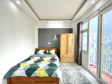 Cho thuê căn hộ 1PN tách bếp - Sẵn ban công thoáng mát ngay ngã 4 Phạm Văn Hai - Lê Văn Sỹ