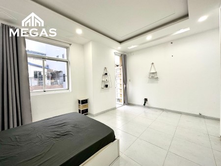 Studio ban công giá rẻ full nội thất