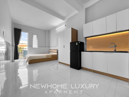 Căn hộ balcon view bờ kè Hoàng Sa gần chung cư Screc