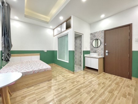 Căn hộ dịch vụ xịn xò, Nội thất tiện nghi, Cửa sổ rộng thoáng mát, Nguyễn Văn Trỗi Phú Nhuận