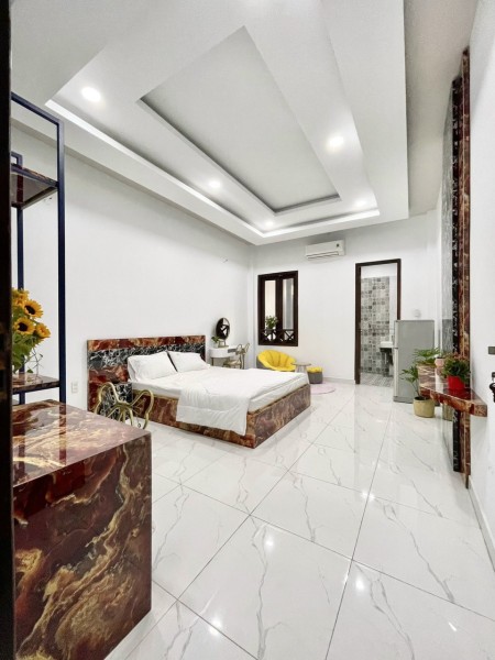 Căn Hộ  Full  nội thất ngay ngã tư bảy hiền