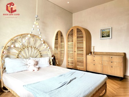 Cho thuê căn hộ DIAMOND ISLAND 3pn 2wc full nội thất chỉ 2000$