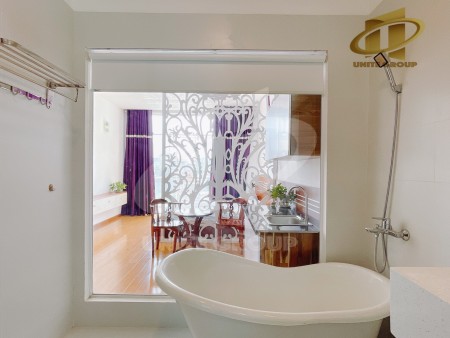 Căn Hộ Ban Công Full nội thất máy giặt riêng Gần Phú Mỹ Hưng, Cresent Mall, đh TDT, RMIT QUẬN 7