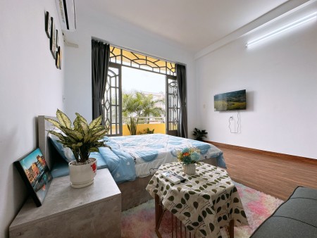 Căn Hộ 1PN Quận 10 Gần Công Viên Lê Thị Riêng, Ban Công Thoáng, Free Dịch Vụ