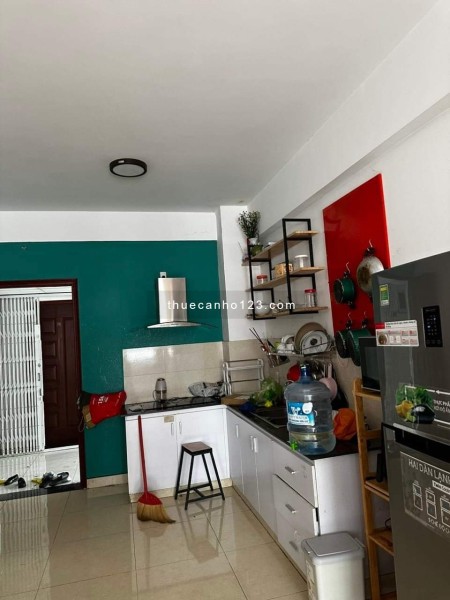 Cho thuê căn hộ Idico Tân Phú 2pn, ở liền giá 8tr